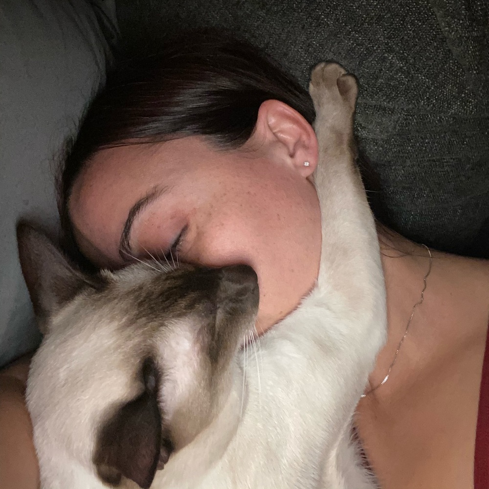 Meet your Posher, Emily